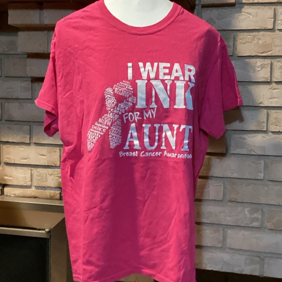 Gildan Tops - Breast Cancer Awareness I wear pink for my aunt short sleeve T-shirt